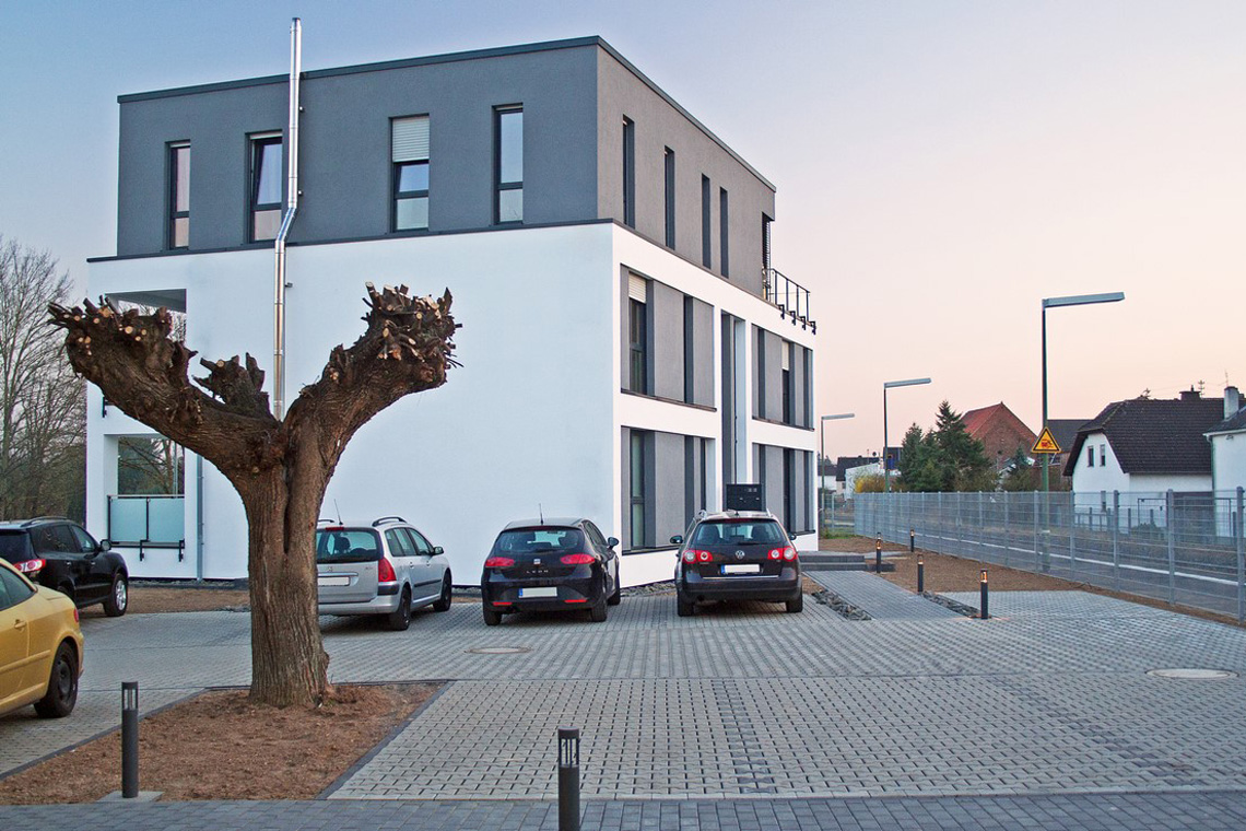 Haus in den Elbgärten Frontansicht Links